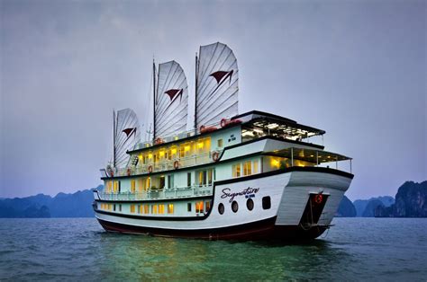 hanoi bay cruise.